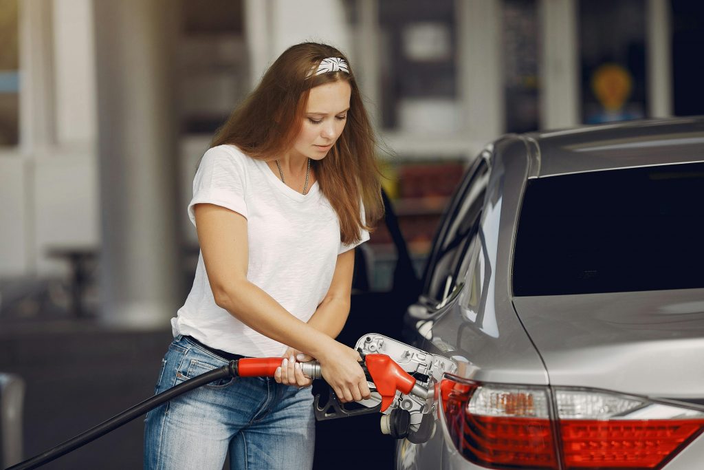 Benzin- und Dieselpreise bewegen sich in entgegengesetzte Richtungen post's picture