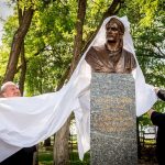 Statue des Sufi-Dichters im Zeichen türkisch-ungarischer Freundschaft enthüllt