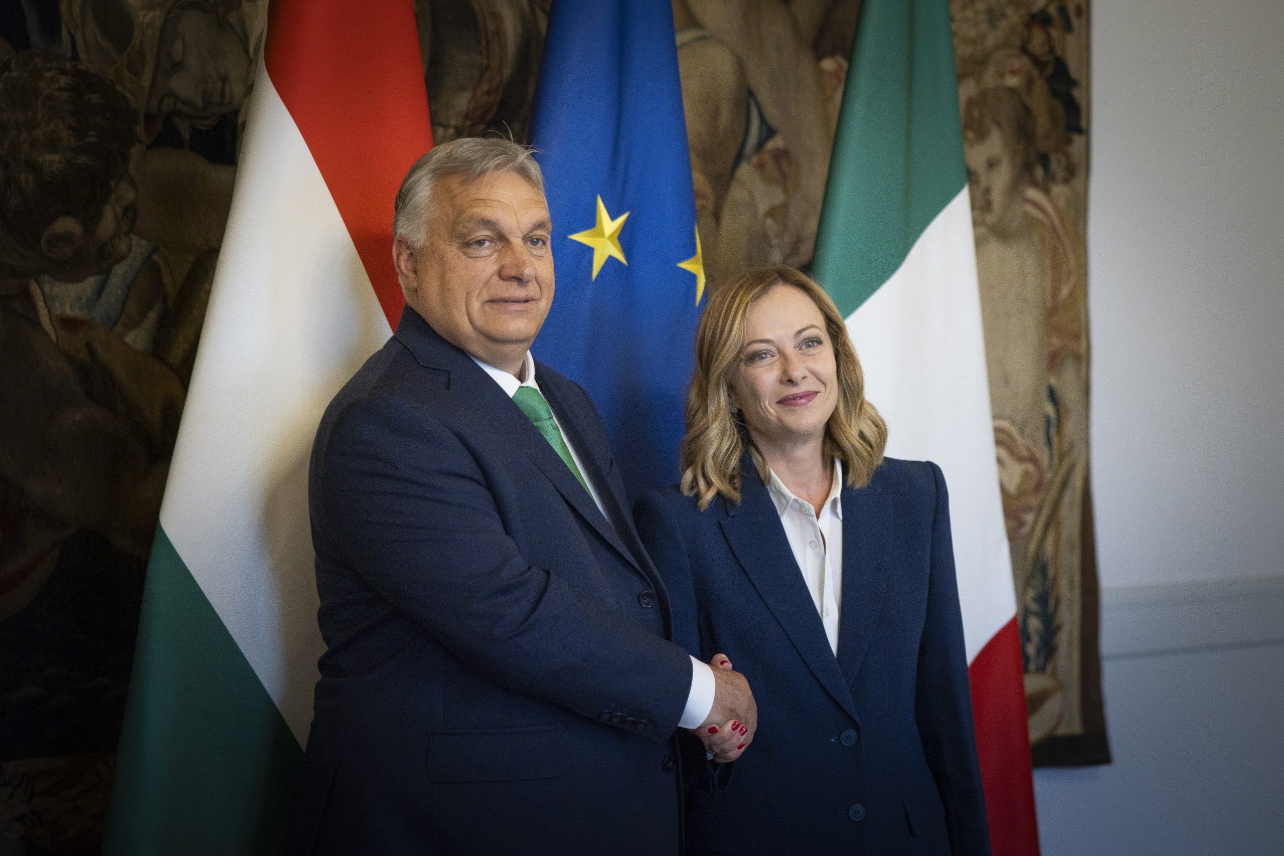 Viktor Orbán im Gespräch mit Giorgia Meloni in Rom