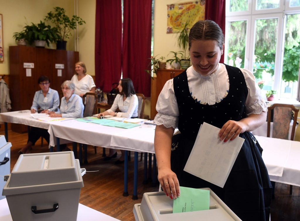 Direktor des Deutsch-Ungarischen Instituts analysiert das „politische Erdbeben“ nach den Wahlen post's picture