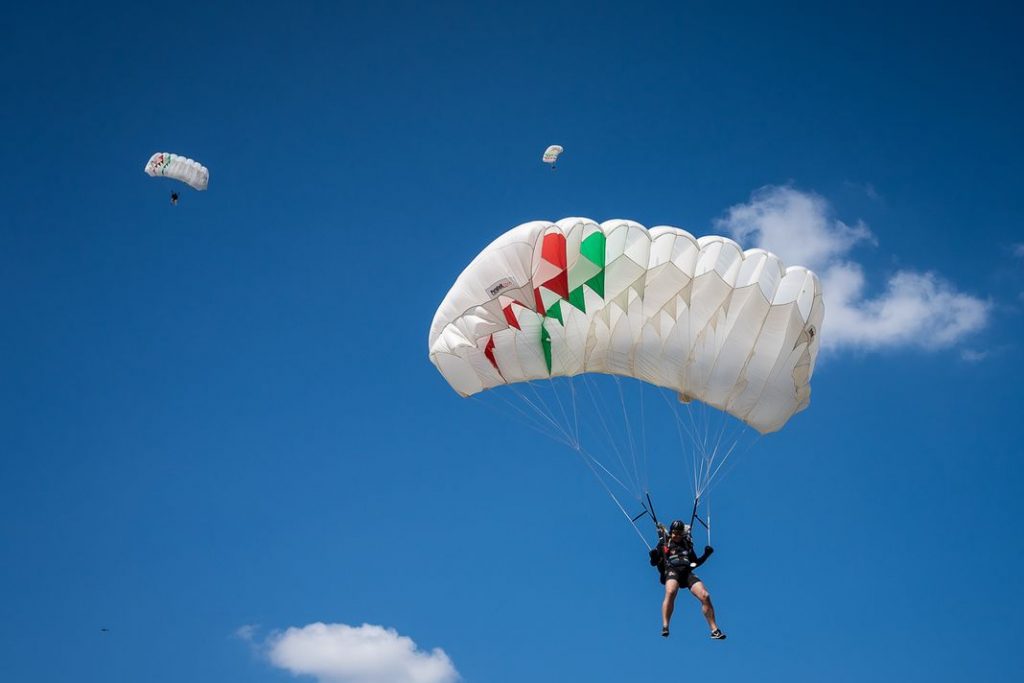 Weltmeisterschaft im militärischen Fallschirmspringen in Szolnok neigt sich dem Ende zu post's picture