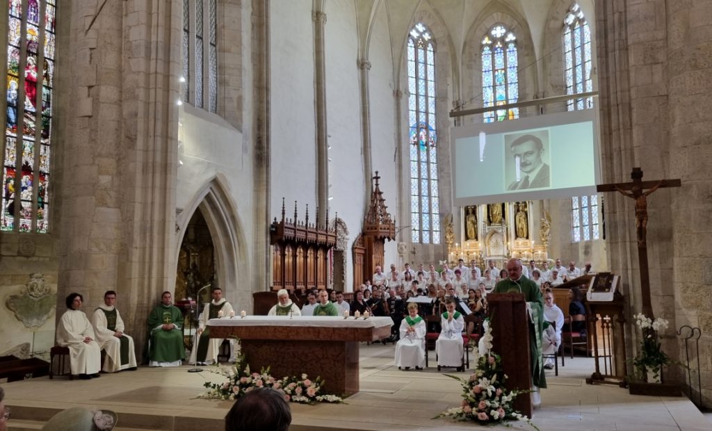 Klausenburger Ungarische Tage beginnen mit einer Heiligen Messe für Graf Esterházy post's picture