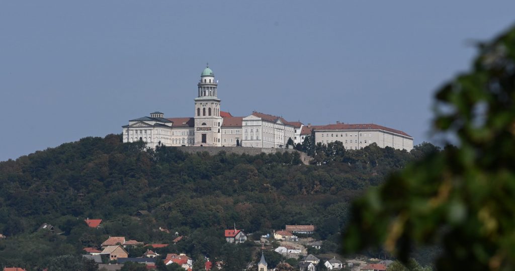 Staatsoberhaupt in Pannonhalma: Das Christentum ist die moralische Grundlage Ungarns post's picture