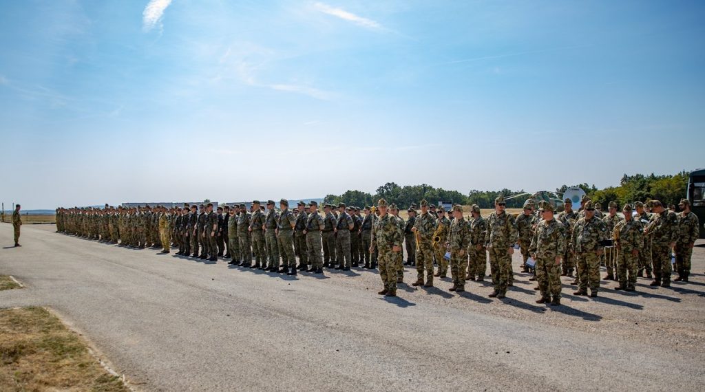 Die ungarischen Streitkräfte führen eine multinationale Militärübung durch post's picture