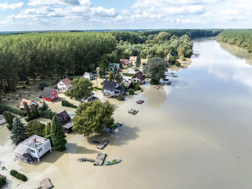 Hochwasserschutzmaßnahmen auf einer Länge von 540 Kilometer post's picture