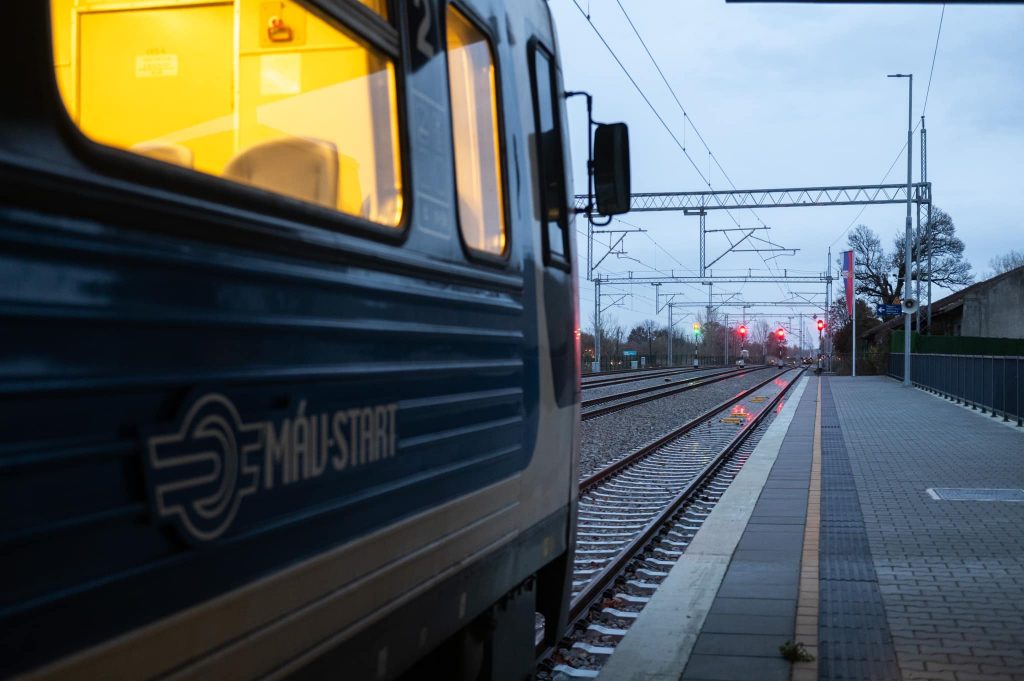 Verkehrsaufnahme auf dem serbischen Abschnitt der Eisenbahnlinie Budapest-Belgrad Ende November post's picture