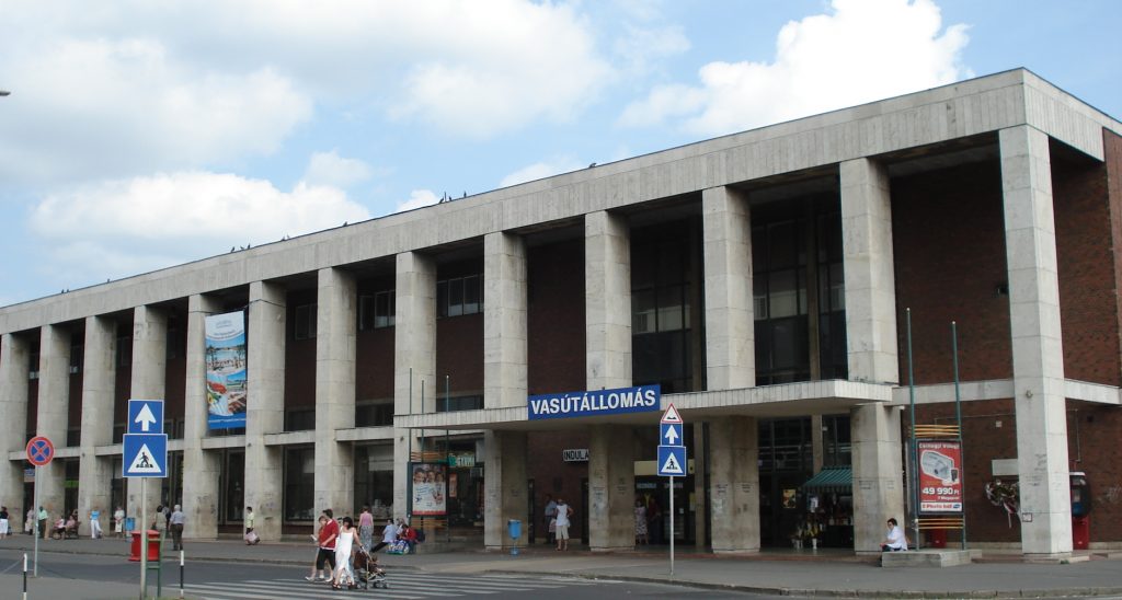 Stark ausgelastete Bahnhöfe wie Debrecen sollen umgebaut werden post's picture