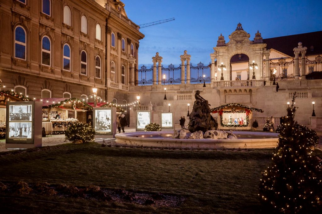 Budapester Burgviertel bereitet sich mit Adventsprogrammen auf die Weihnachtszeit vor post's picture