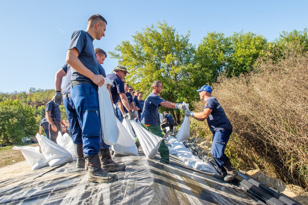 Finanzielle Anerkennung für Personen, die direkt am Hochwasserschutz beteiligt waren post's picture