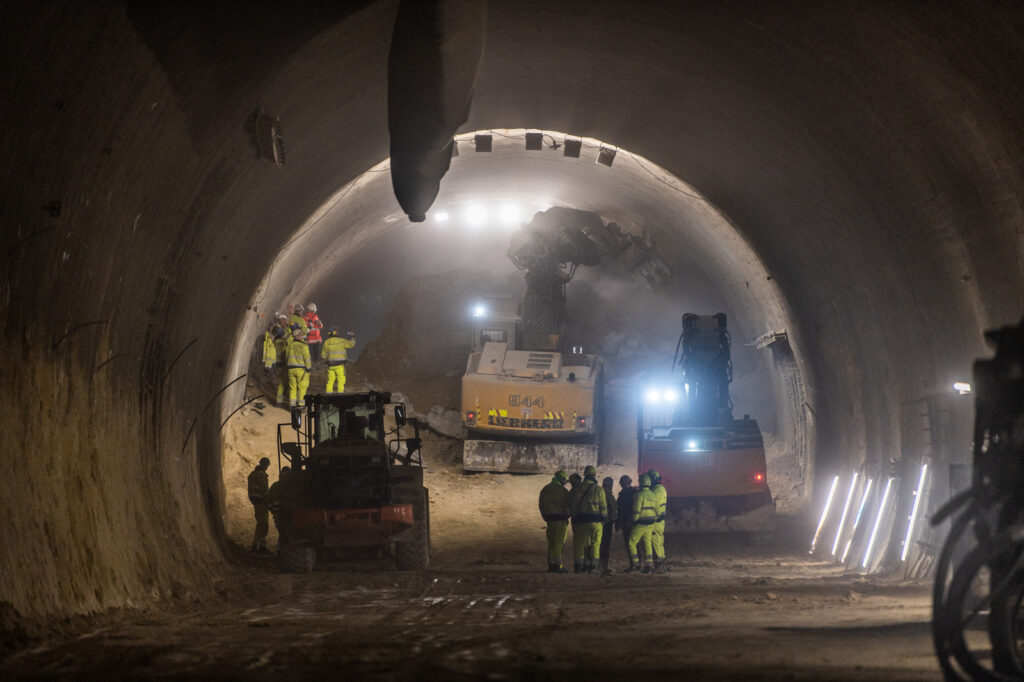 Trotz Auswirkung der deutschen Wirtschaftsrezession sieht das Ministerium Licht am Ende des Tunnels post's picture