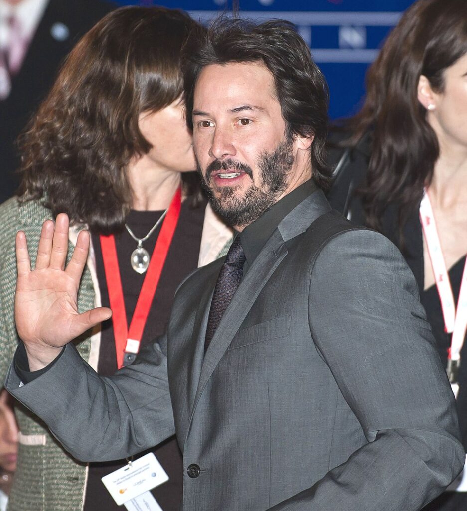 Keanu Reeves hält sich für mehrere Wochen in Budapest auf post's picture